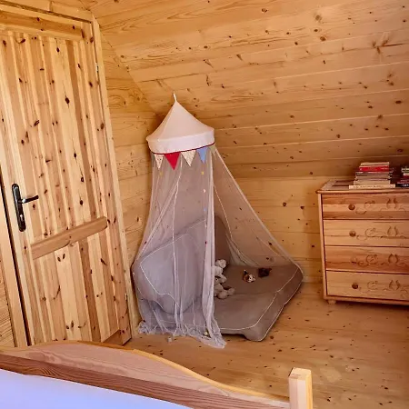 Zacisze Pod Lipa Vila *