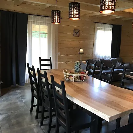 Zacisze Pod Lipa Villa *